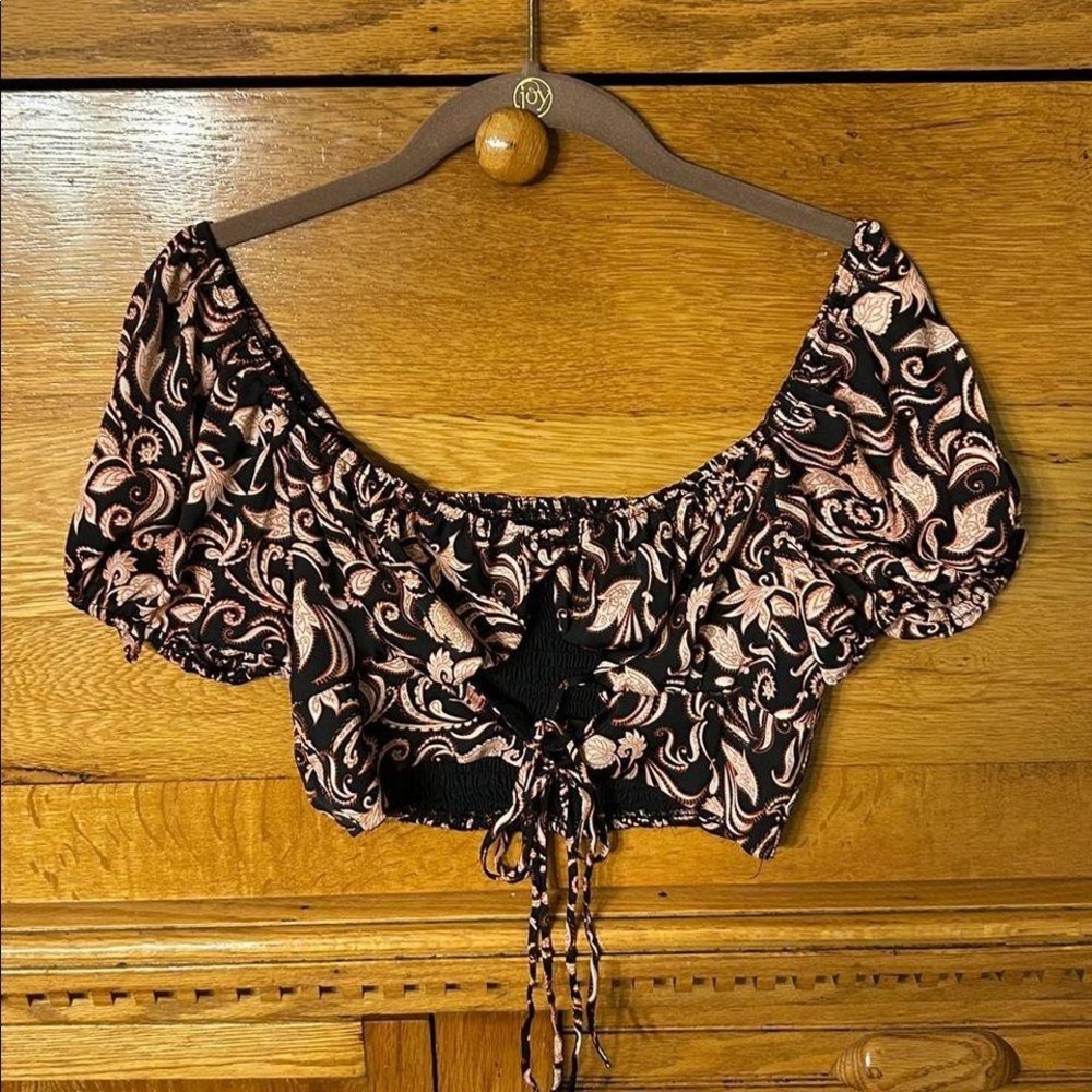 Boho Romantic Paisley Print Puff Sleeve Tie Front Smocked Crop Top Black Orange